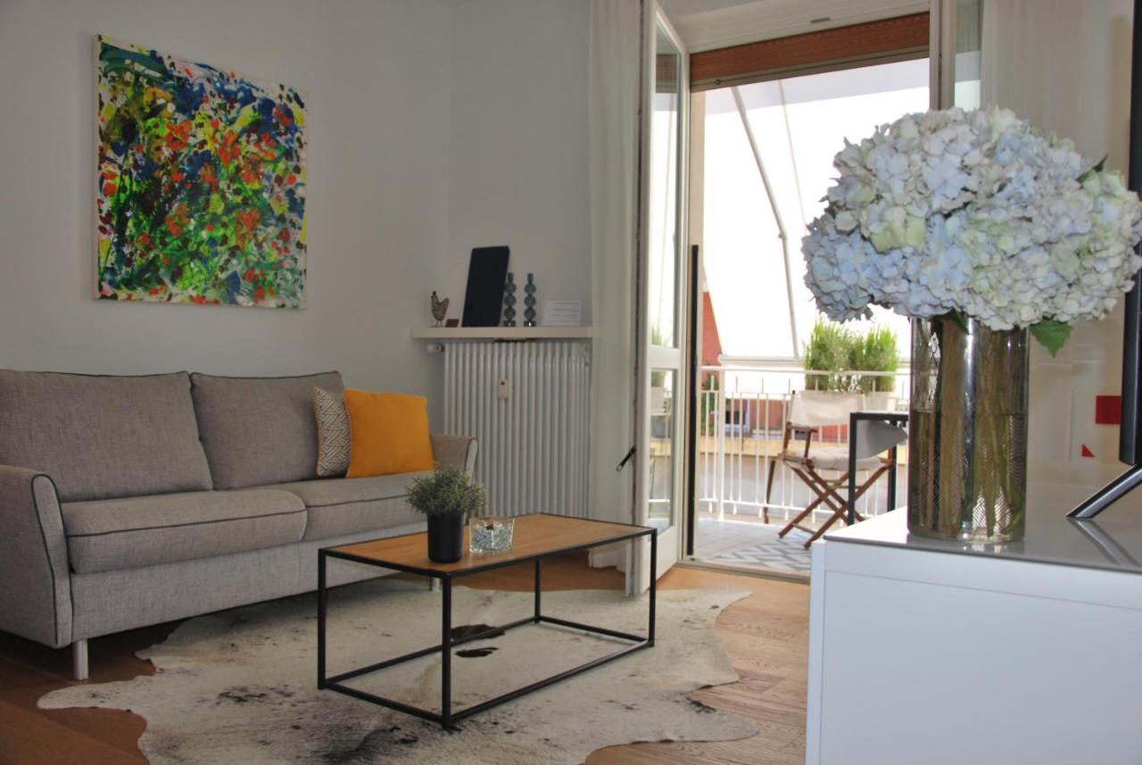 Suite 51 Appartamento Con Terrazzo A 50 Mt Dal Lago - Private Parking (Adults Only) Arona Buitenkant foto