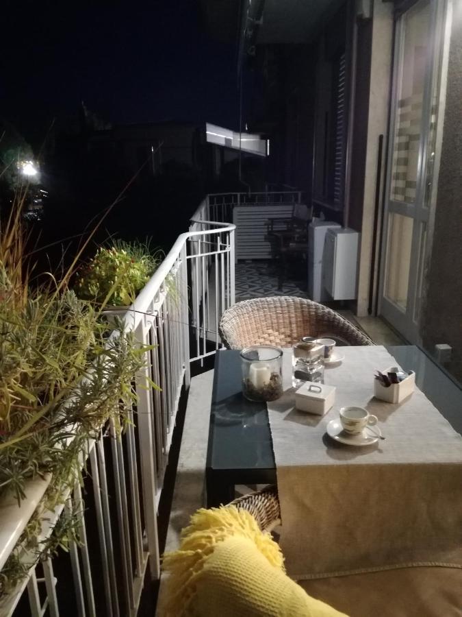 Suite 51 Appartamento Con Terrazzo A 50 Mt Dal Lago - Private Parking (Adults Only) Arona Buitenkant foto