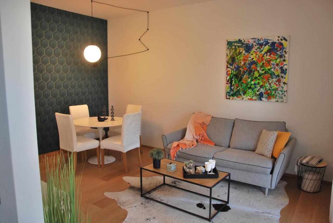 Suite 51 Appartamento Con Terrazzo A 50 Mt Dal Lago - Private Parking (Adults Only) Arona Buitenkant foto