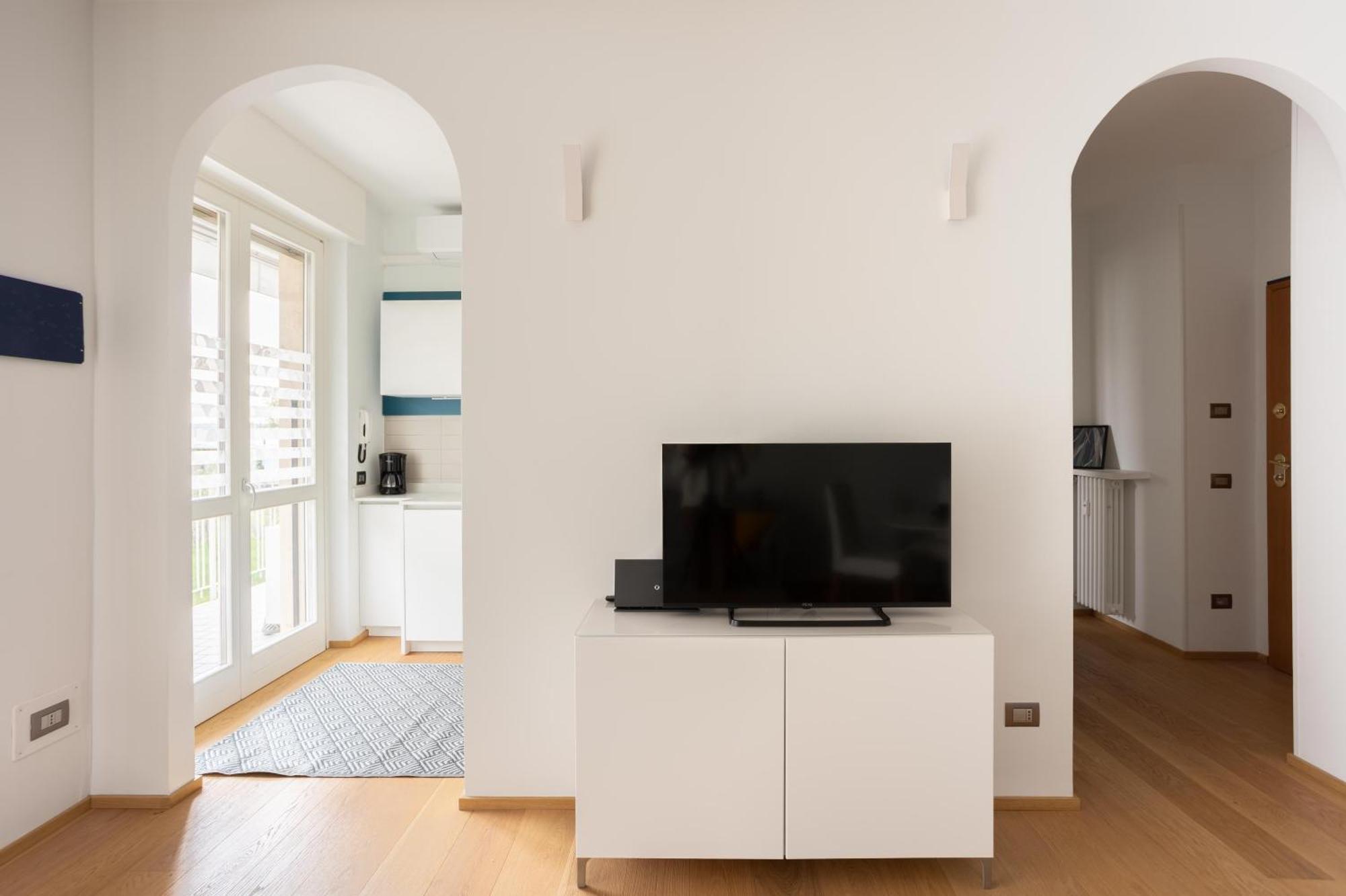 Suite 51 Appartamento Con Terrazzo A 50 Mt Dal Lago - Private Parking (Adults Only) Arona Buitenkant foto