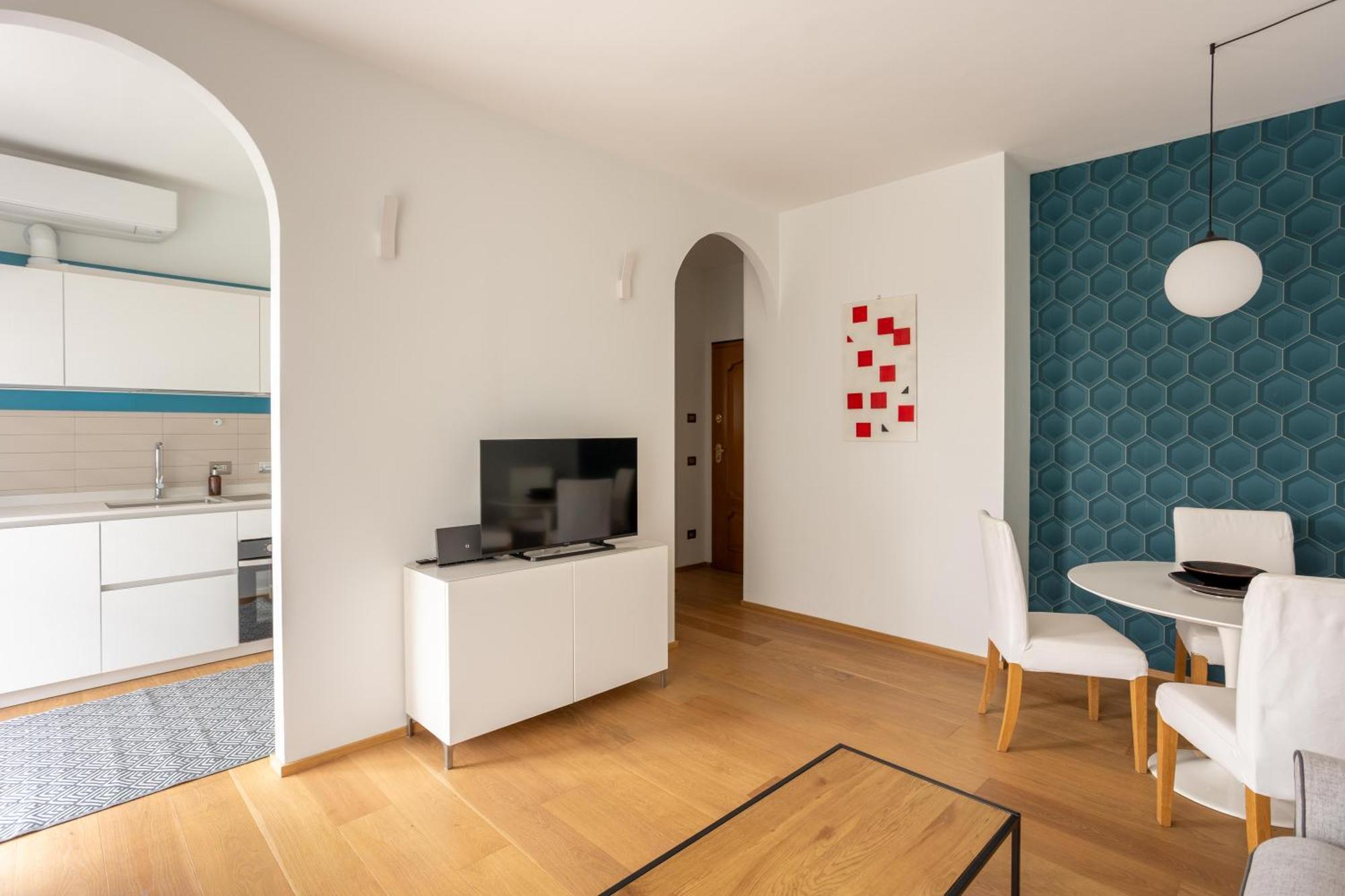 Suite 51 Appartamento Con Terrazzo A 50 Mt Dal Lago - Private Parking (Adults Only) Arona Buitenkant foto