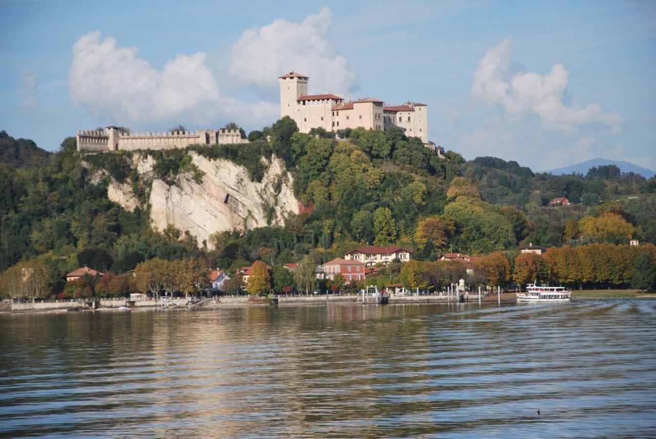 Suite 51 Appartamento Con Terrazzo A 50 Mt Dal Lago - Private Parking (Adults Only) Arona Buitenkant foto